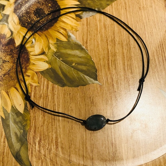 Labradorite choker single bead necklace handmade healing crystal - Picture 2 of 6
